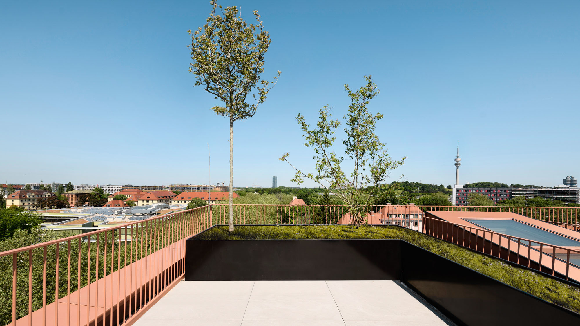 Dachterrasse im Neubauprojekt Van B in München Schwabing