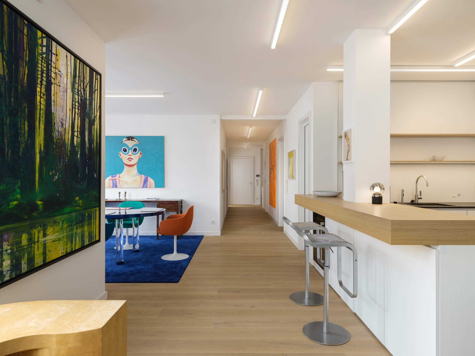 Wohnbereich der Mietwohnung W.1.6 in der Amalienstraße in München