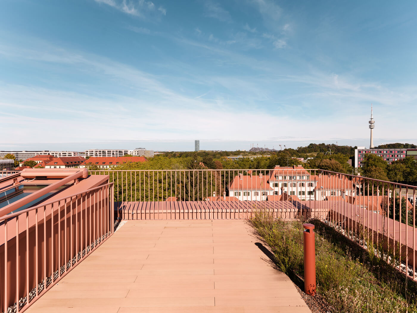 Dachterrasse & -garten im Rooftop Flat RF.142 im Neubauprojekt Van B in München-Schwabing
