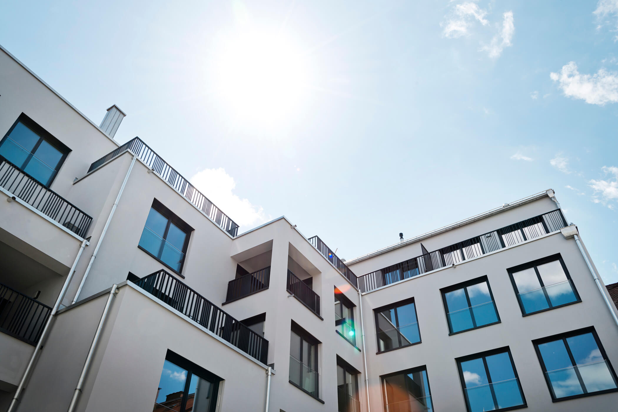 Nahaufnahme der Fassade von Wohnprojekt am Breiteranger