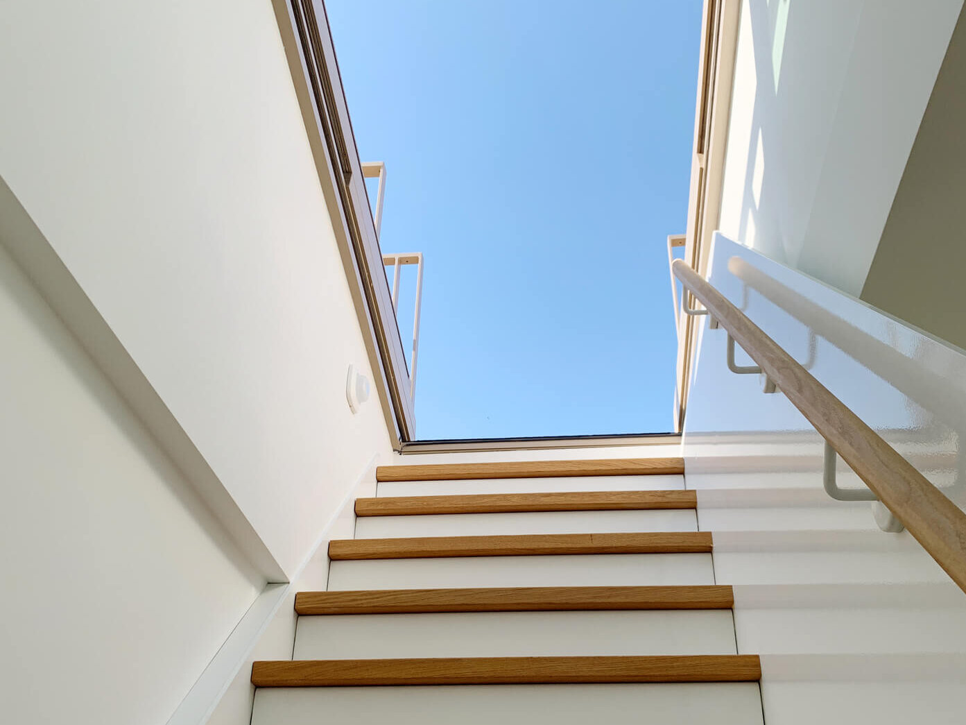 Privater Aufgang zur Dachterrasse der Kupa-Mietwohnung D.23 in München-Pasing