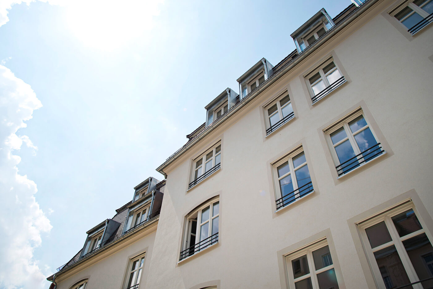 Nahaufnahme der Fassade von Wohnprojekt in der Ismaningerstraße 69