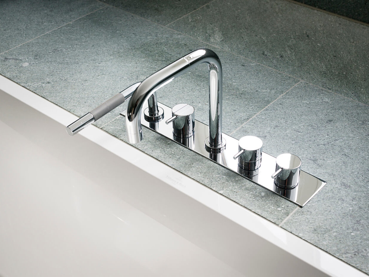 Natursteins Verde Andeer wird als prägendes, besonders hochwertiges Material in den Bädern des Ensembles in der Kaulbauchstraßeeingesetzt