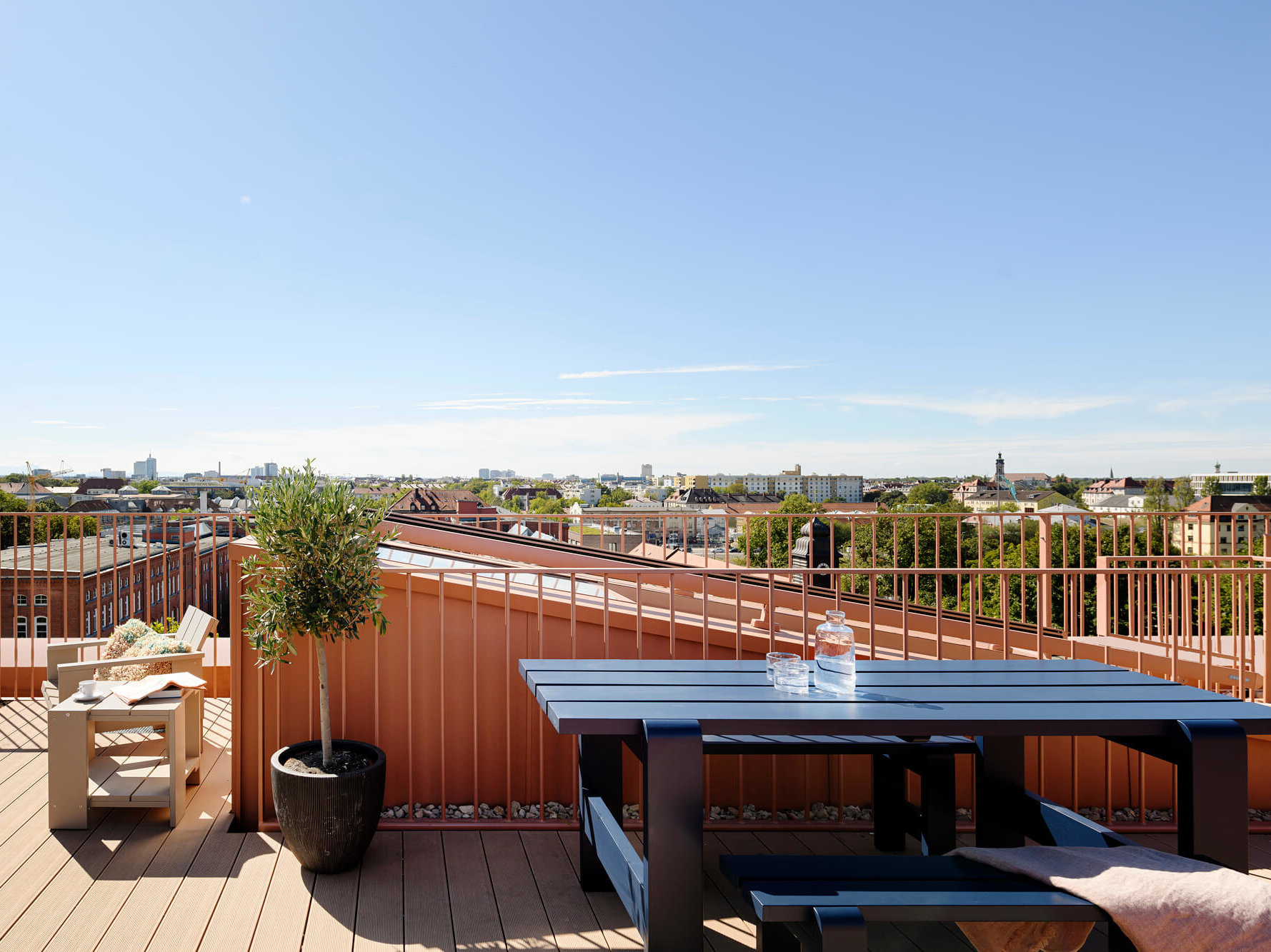 Private Dachterrasse der Edition Patrick Batek im Neubauprojekt Van B in München