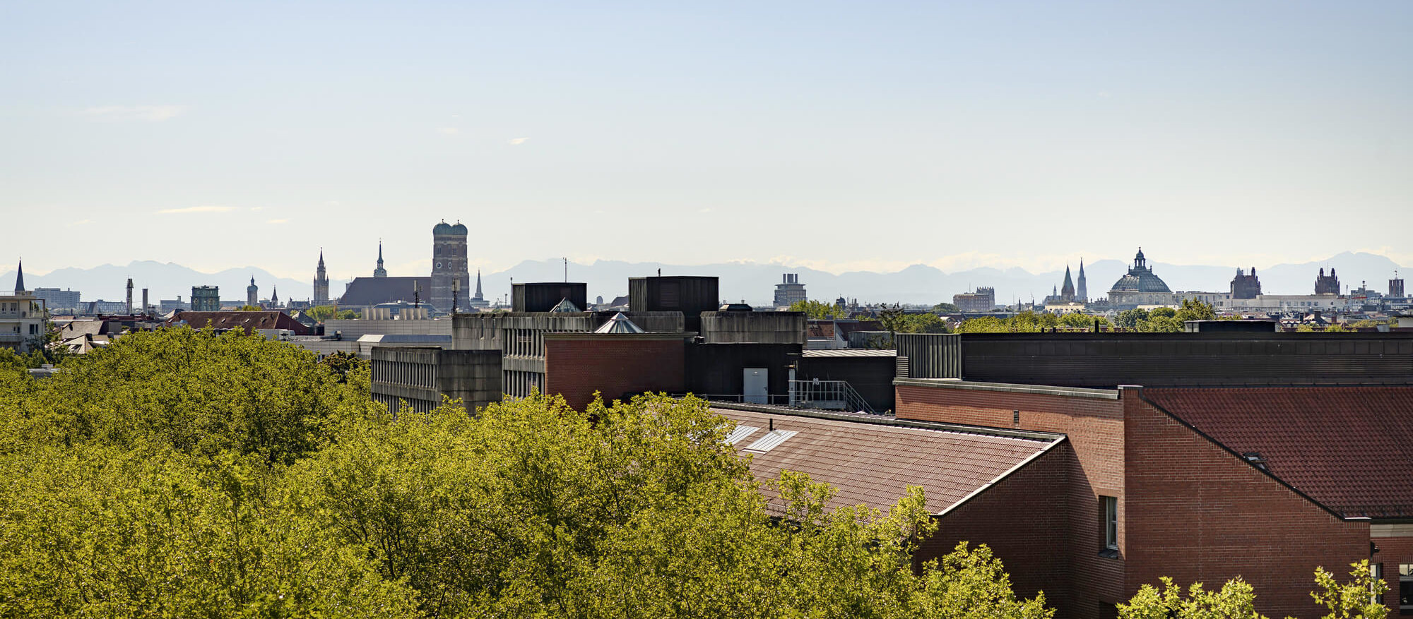 Ausblick von der Dachterrasse im Neubauprojekt Van B München Schwabing