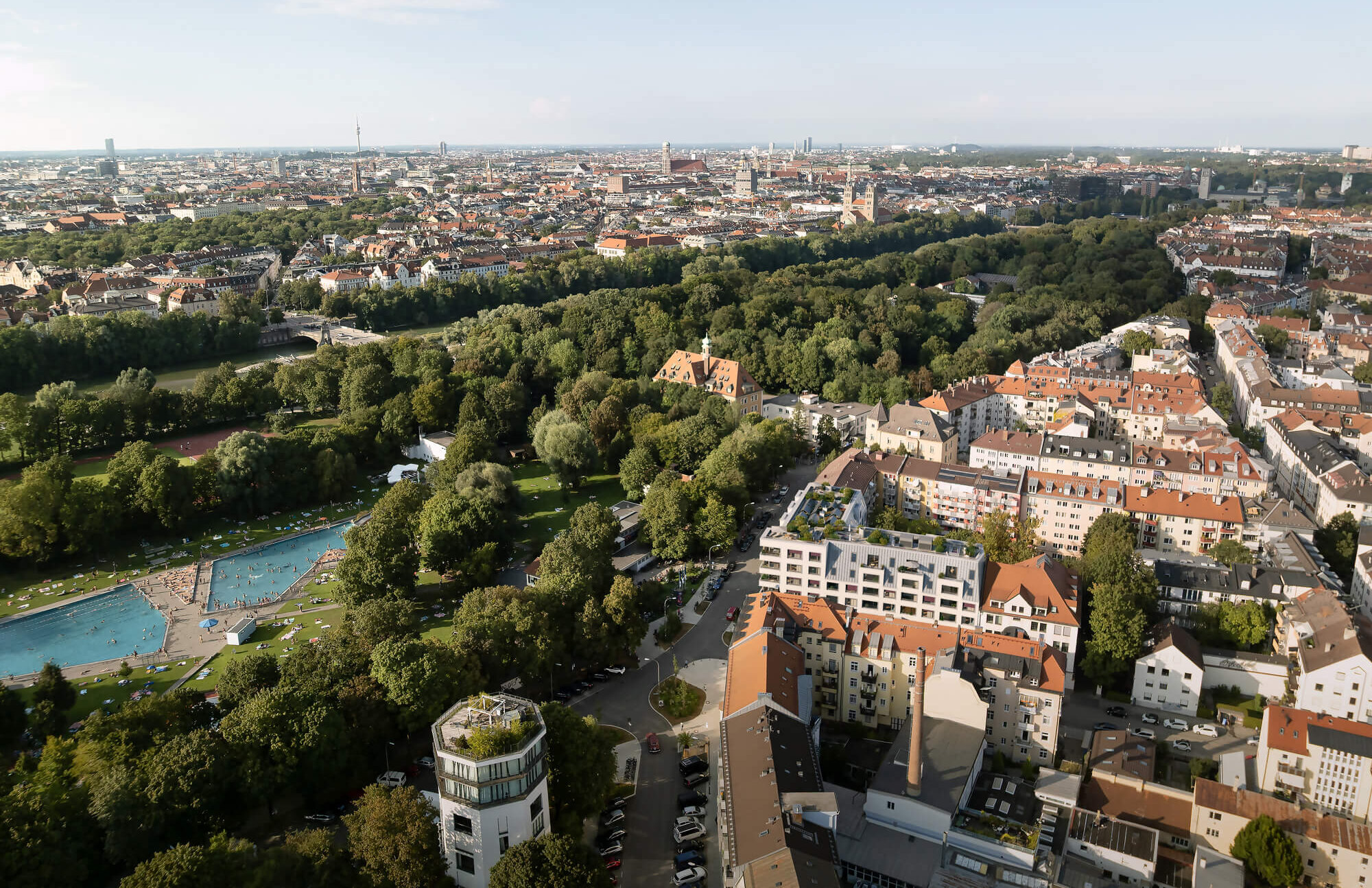 Stadtgebiet mit Isar und Grünanlage beim Neubau Haus Claude in Untergiesing