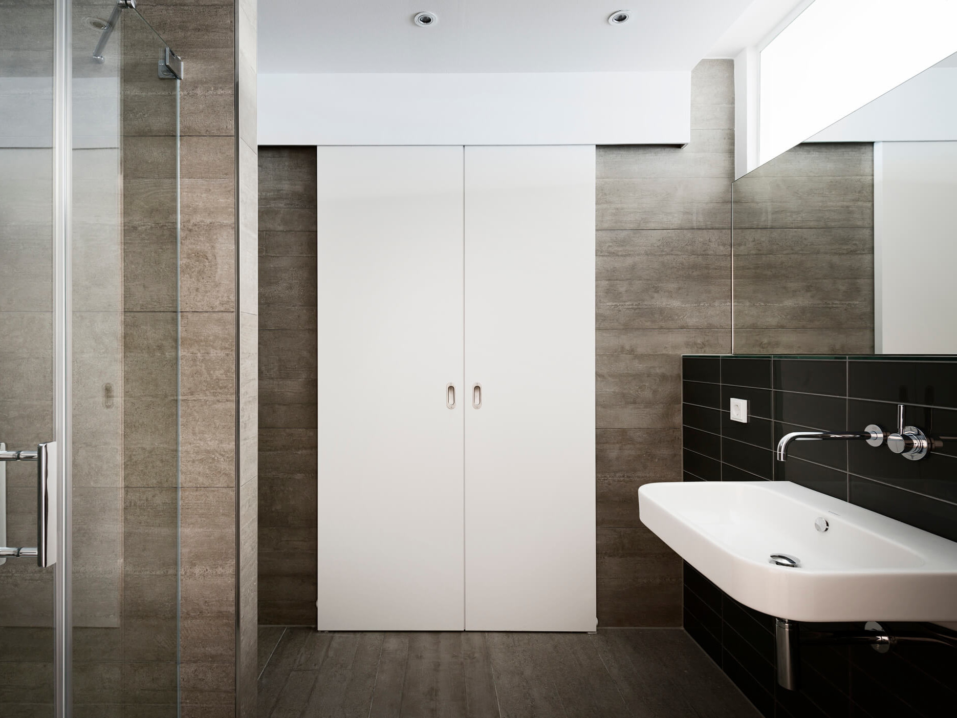 Bad einer Eigentumswohnung in der Hermann-Lingg-Straße