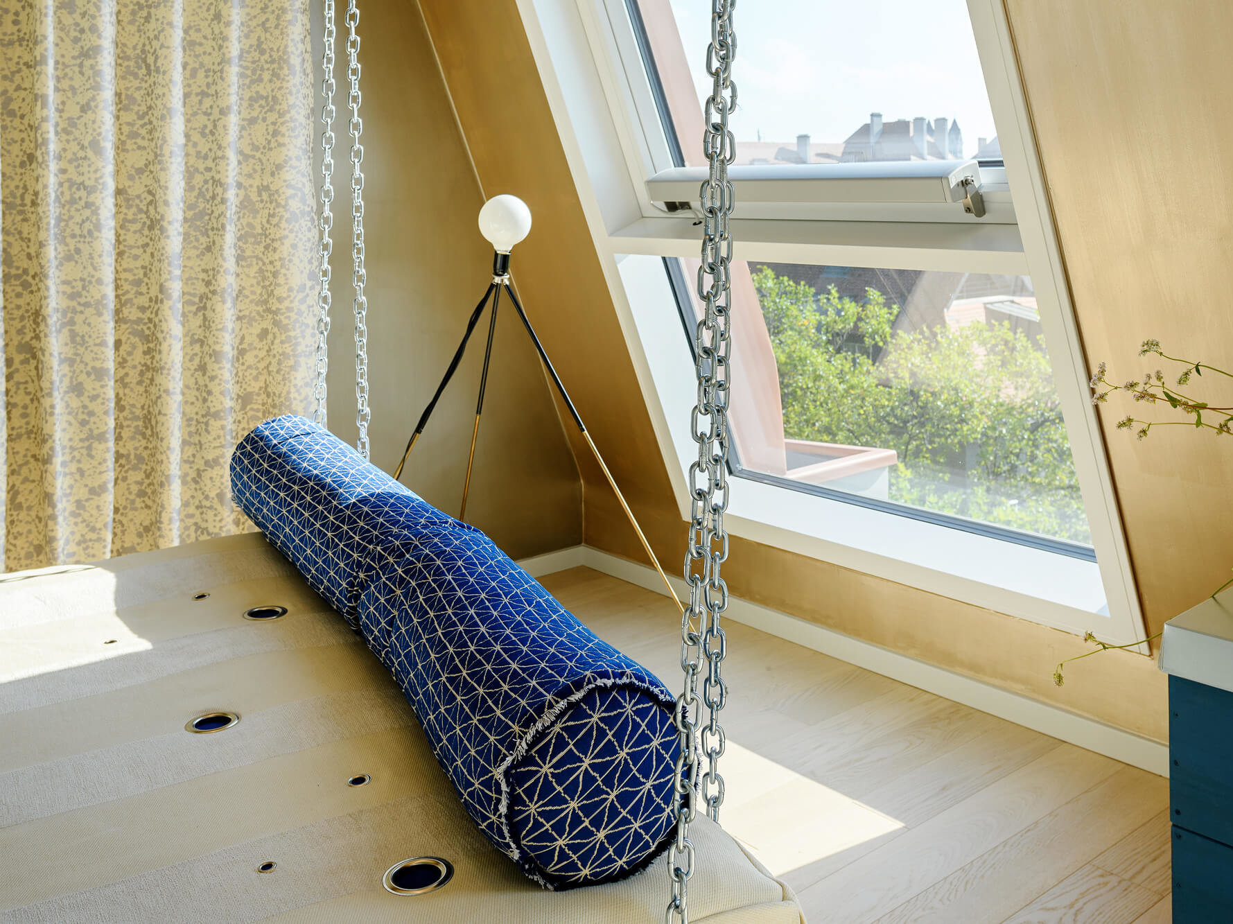 Schlafbereich der Edition Gisbert Pöppler im Neubauprojekt Van B in Schwabing