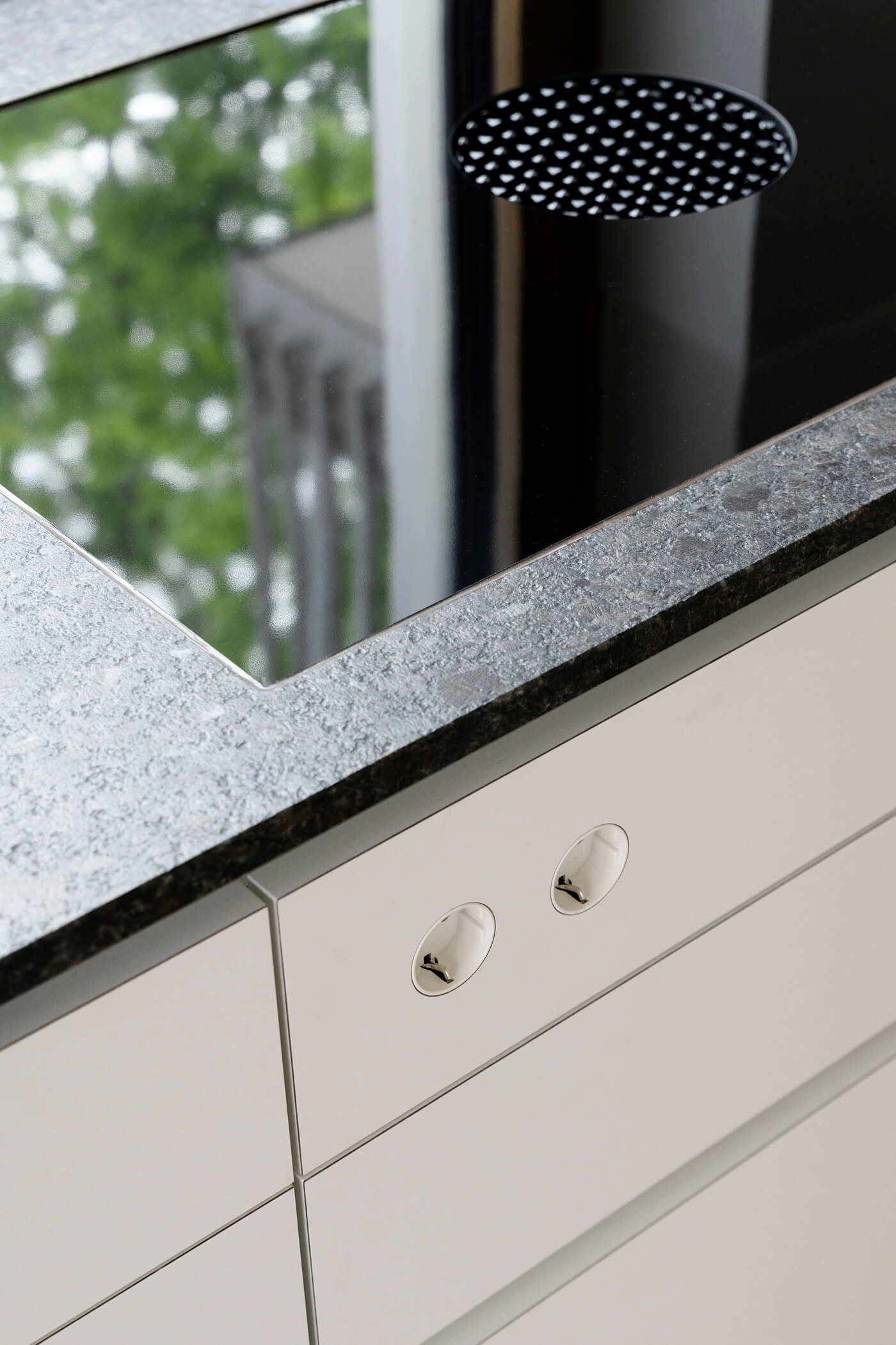  Schreiner-Einbauküche einer Mietwohnung in der Amalie.