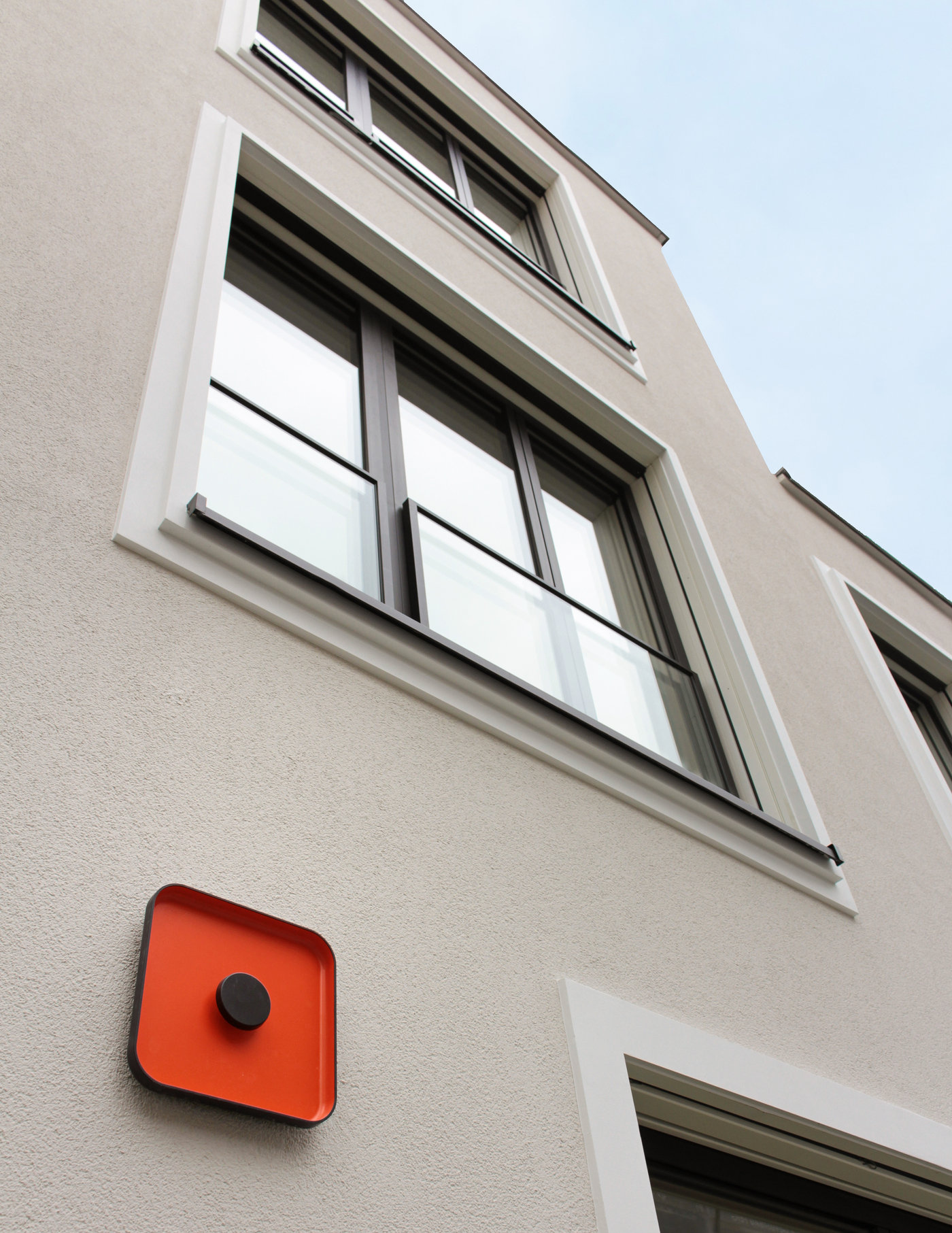 Fassade des Innenhof-Ensemble Amalie für neues Wohnen und Arbeiten in der Maxvorstadt