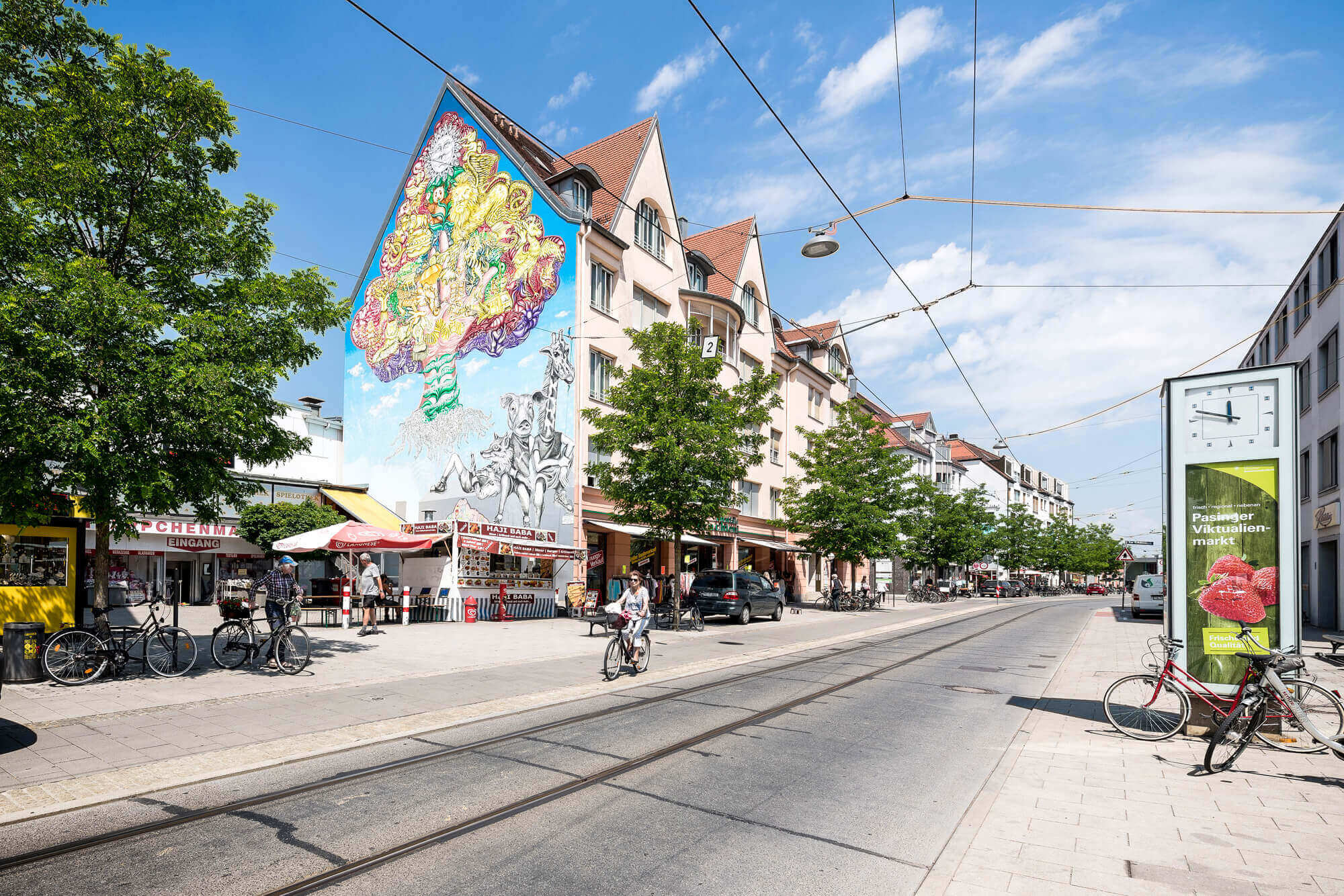Bemalte Hausfassede eines Hauses in München Pasing
