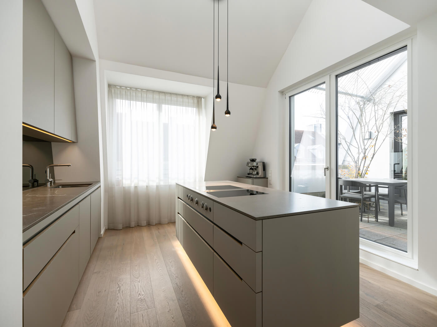 Eigentumswohnung im Bereiteranger mit Einbauküche, Kochinsel & Zugang zur Loggia