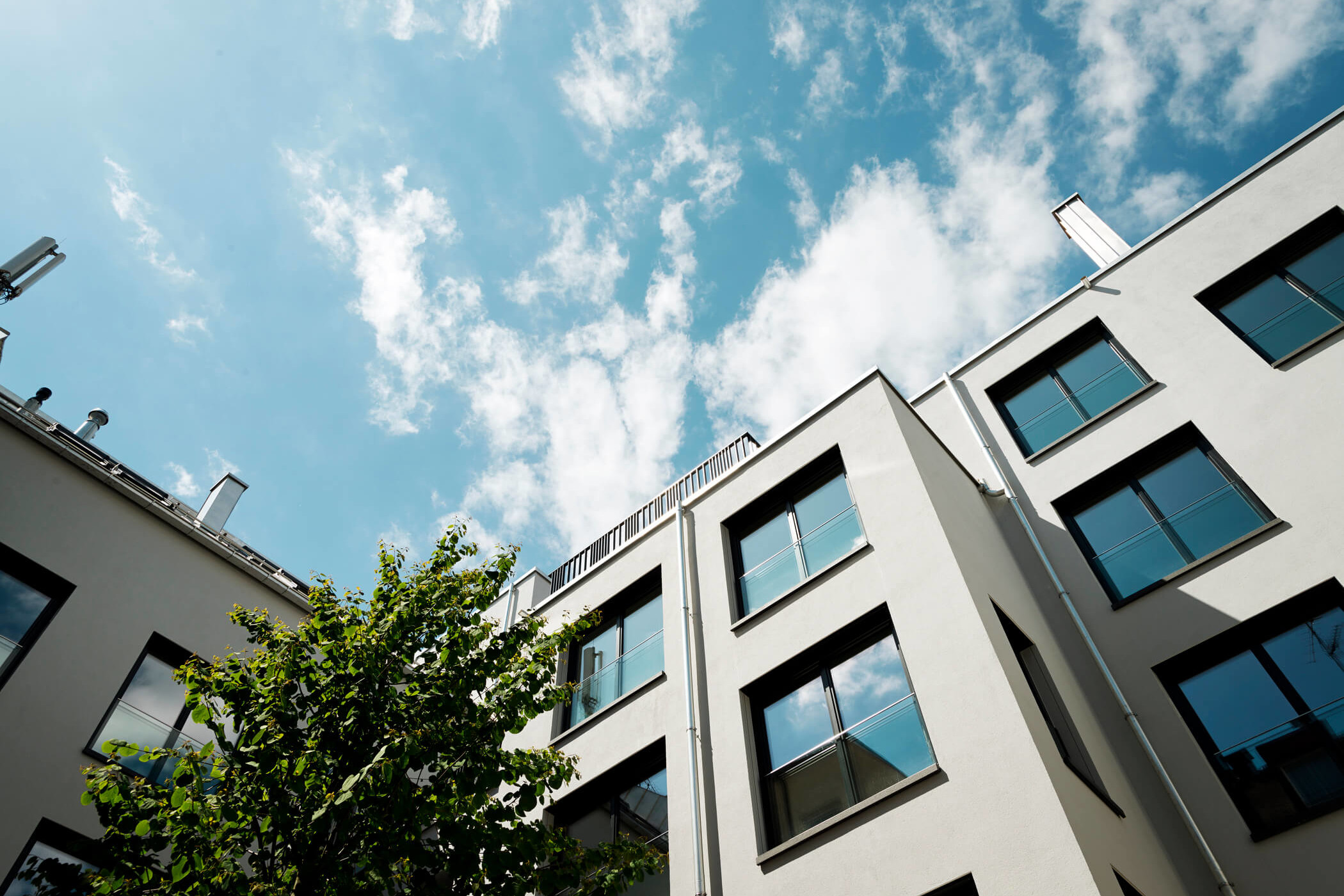 Nahaufnahme der Fassade von Wohnprojekt am Breiteranger