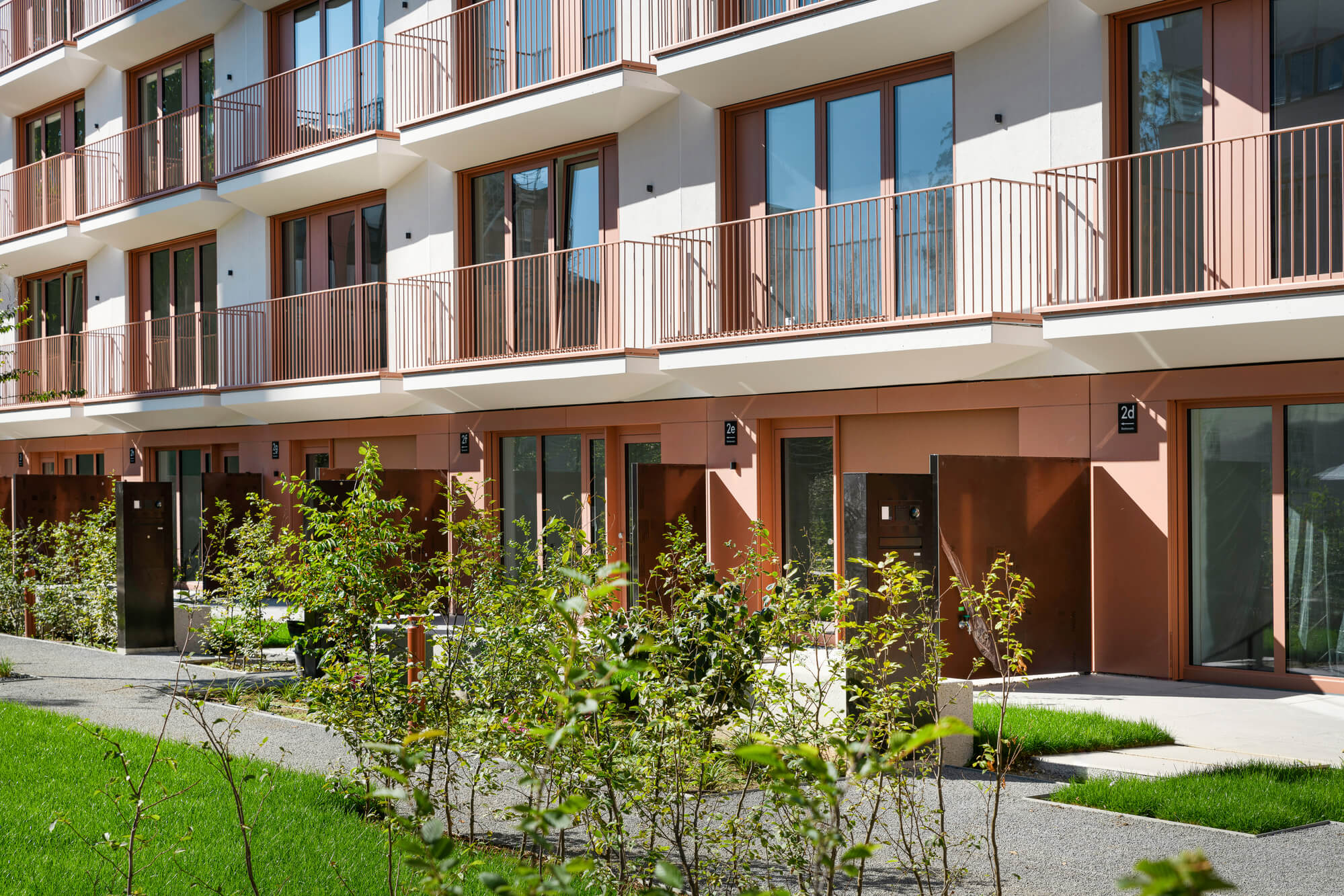Fassade des Neubauprojekts Van B in München-Schwabing