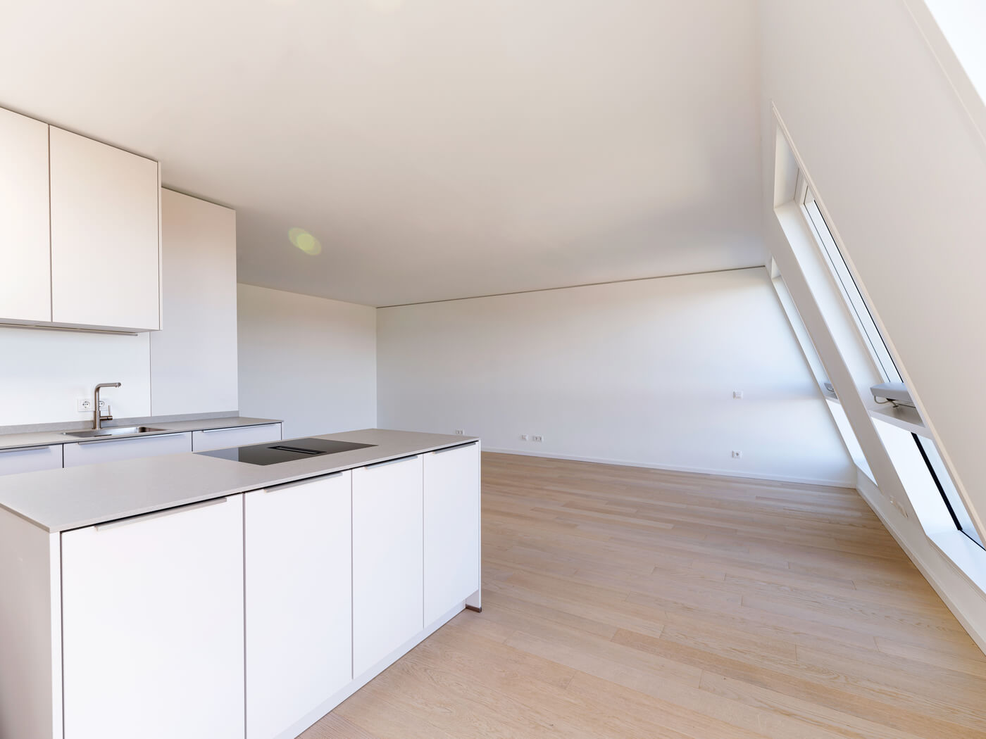 Einbauküche im Rooftop Flat RF.142 im Neubauprojekt Van B in München-Schwabing