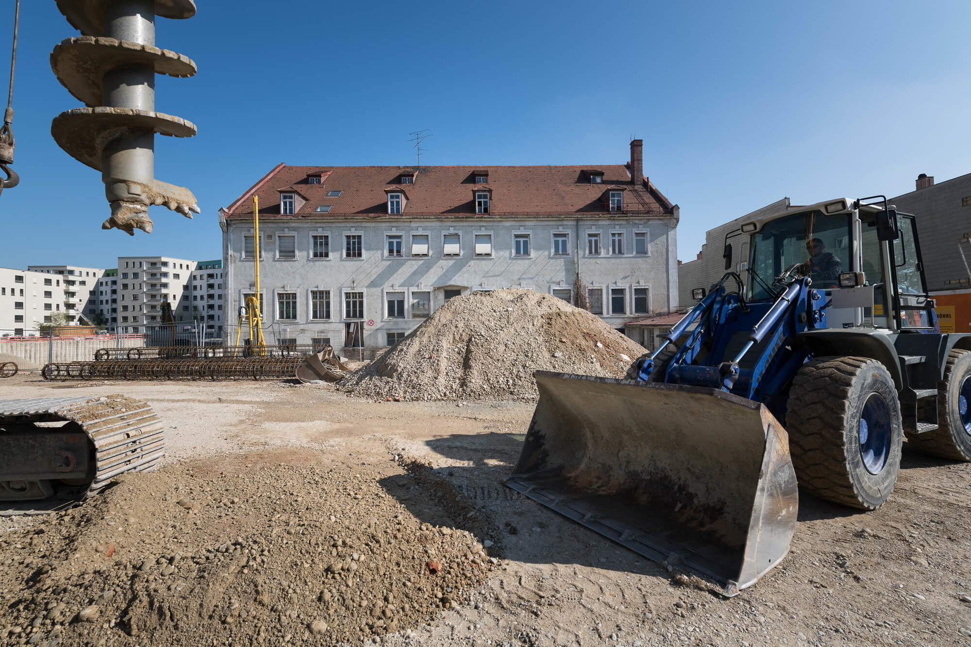 Baustelle des Neubauprojekts kupa Quartier Kuvertfabrik Pasing in München