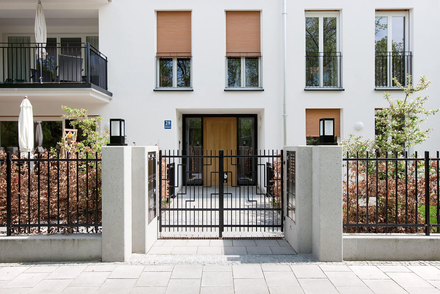 Nahaufnahme der Fassade von Wohnprojekt in der Erich-Kästner-Straße